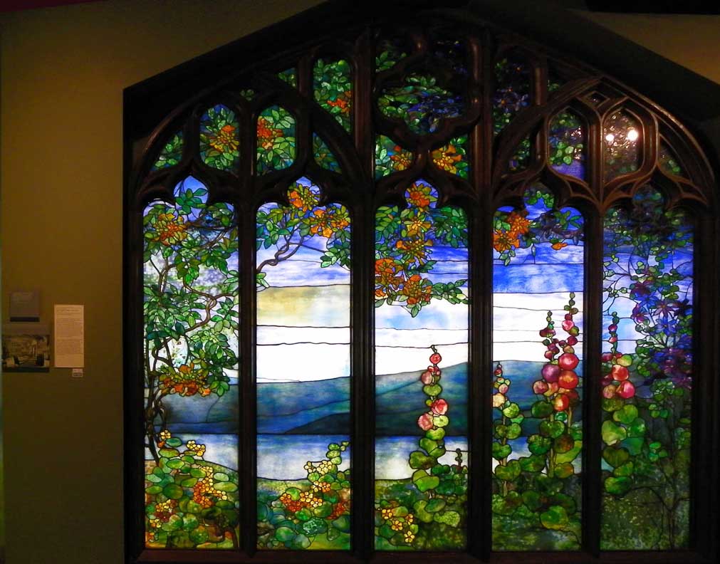 File:Corning Museum of Glass - 20220412 - 38 - Mosaic glass panel with  peonies (Louis Comfort Tiffany, c. 1900s).jpg - Wikimedia Commons