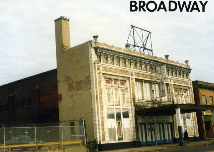 512_Broadway.jpg