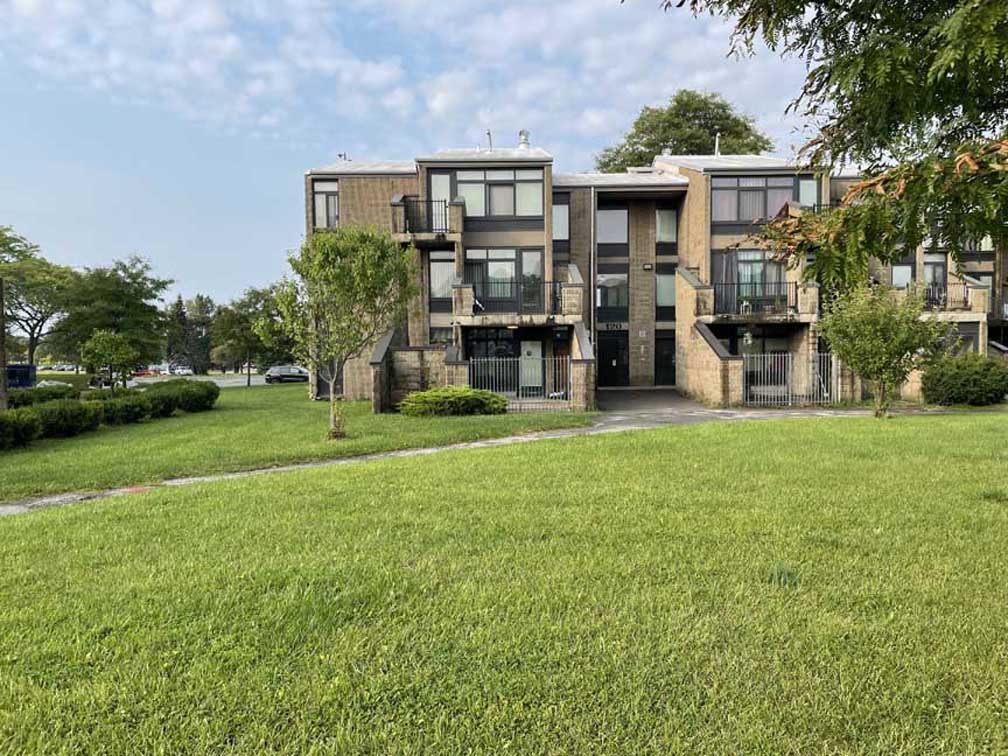 Shoreline Apartments / Pine Harbor Apartments